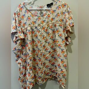 Light weight cute summer top. Great condition